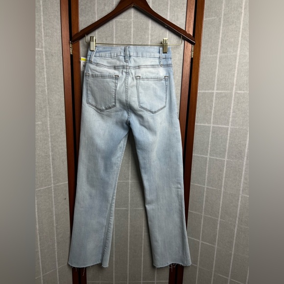 Le crop Mini Boot
FRAME size 25 - Picture 2 of 10